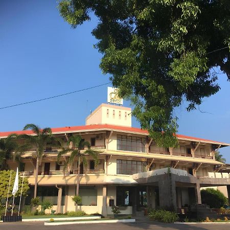 Laya Beach Hotel Wadduwa Exterior foto